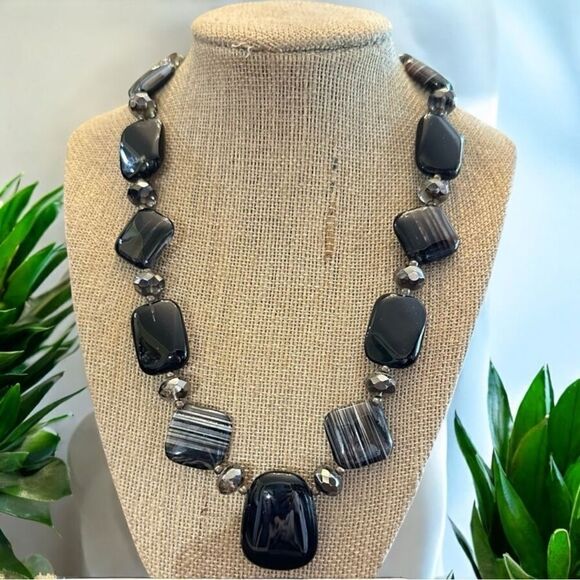 Handcrafted Black Banded Genuine Agate & Marble Agate Necklace 18” - Picture 2 of 8